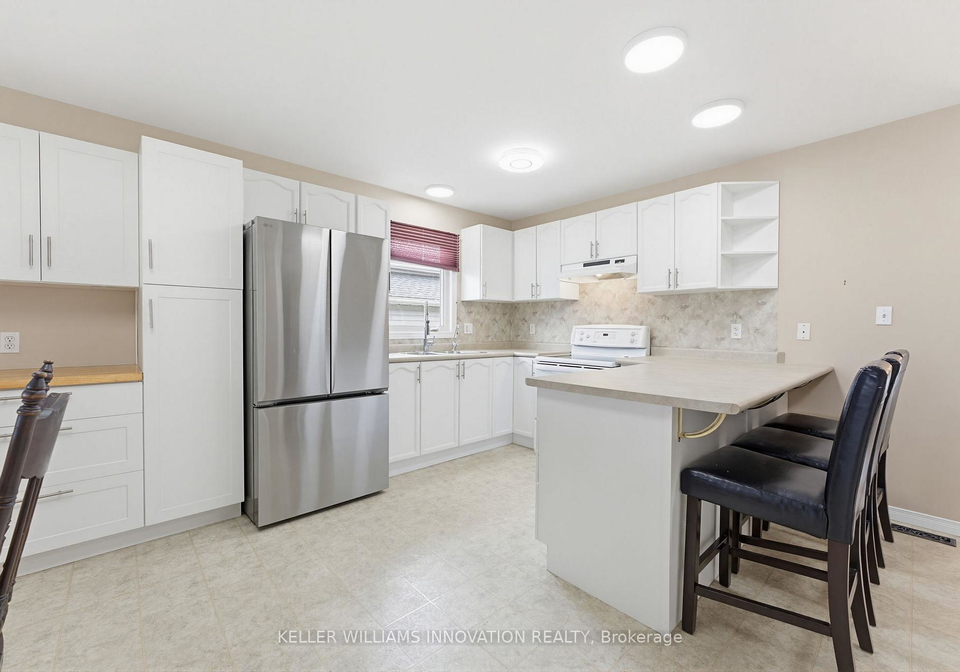 17-barnett-street-w-north-perth-ontario-x13097294