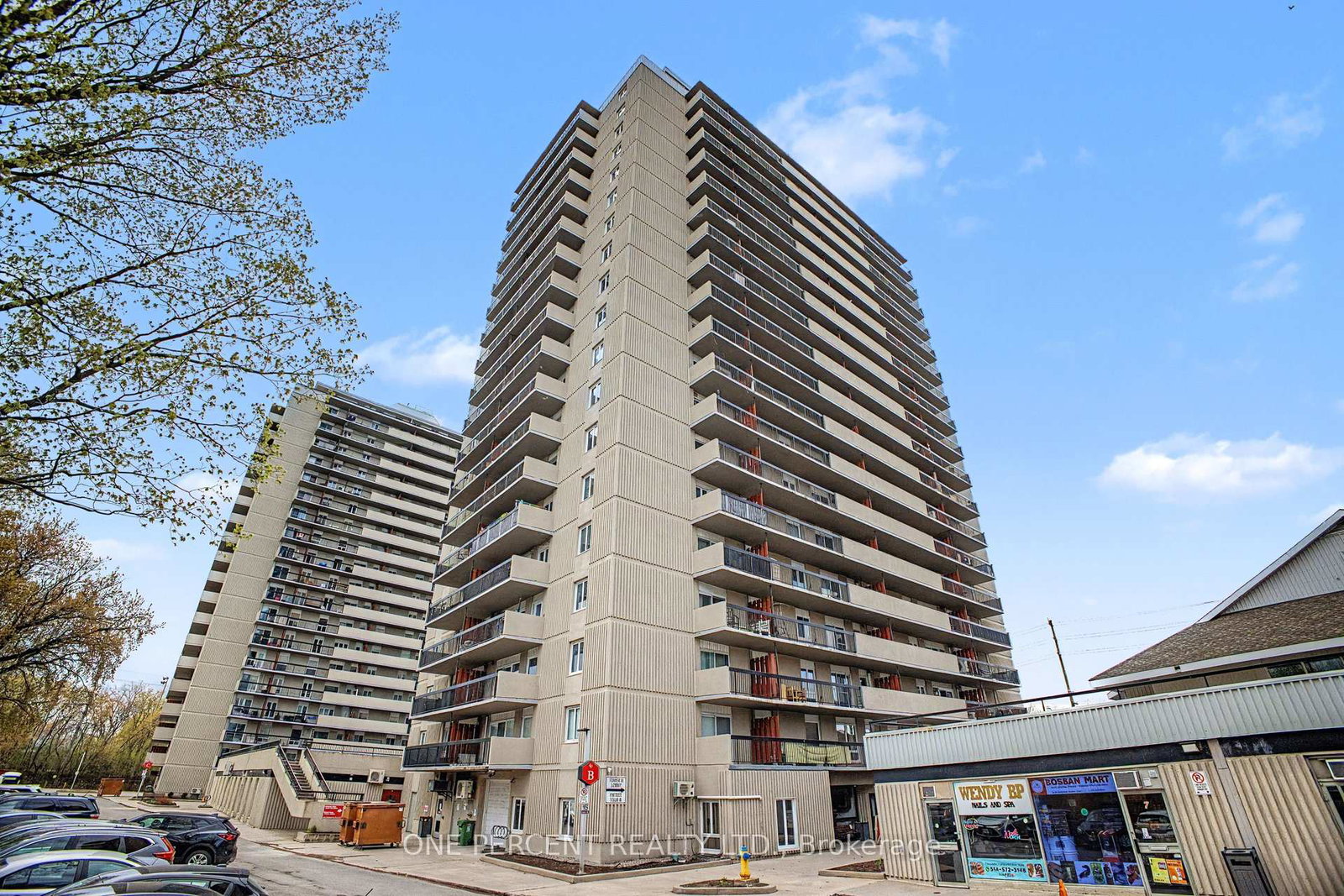 158b-mcarthur-avenue-ottawa-ontario-x13097382
