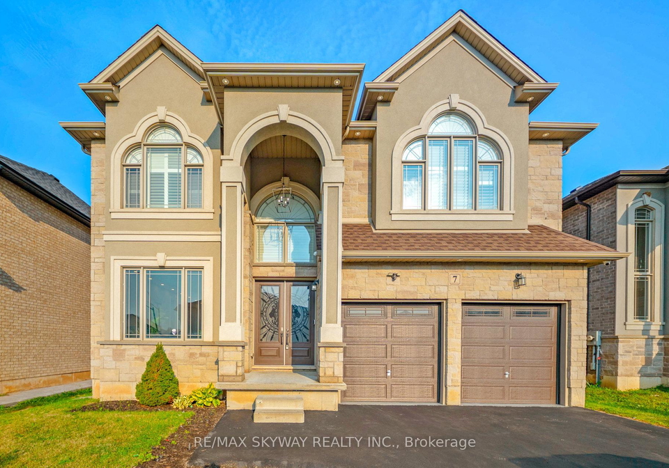 7-riesling-court-hamilton-ontario-x13097410
