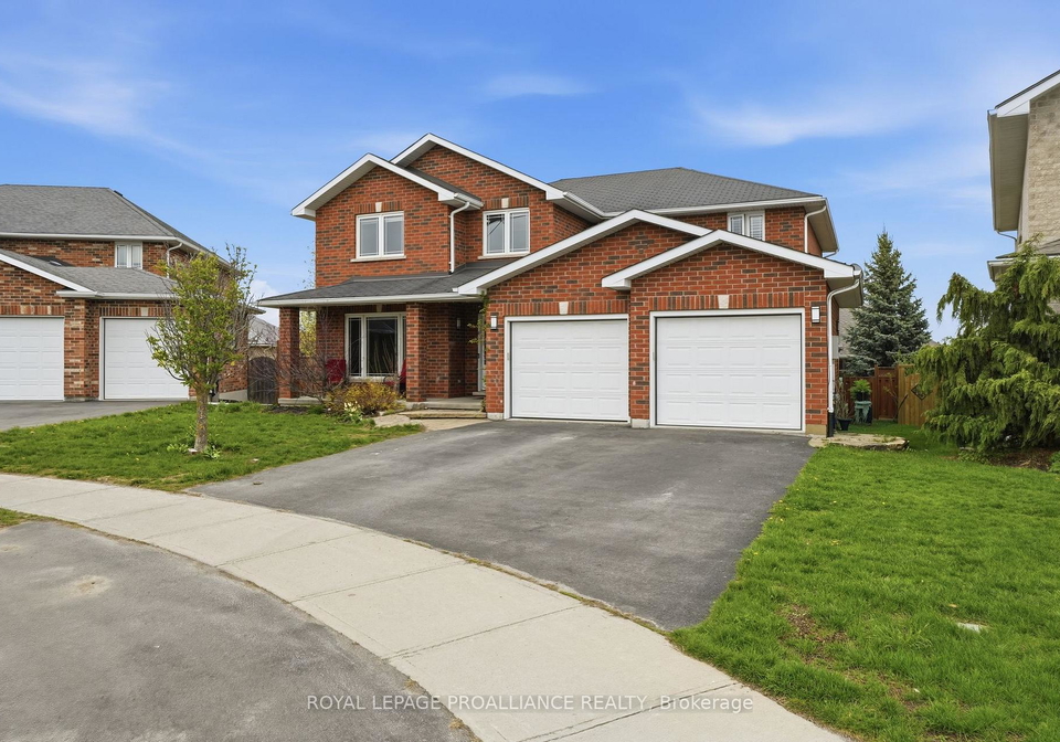9-essex-drive-belleville-ontario-x13097626