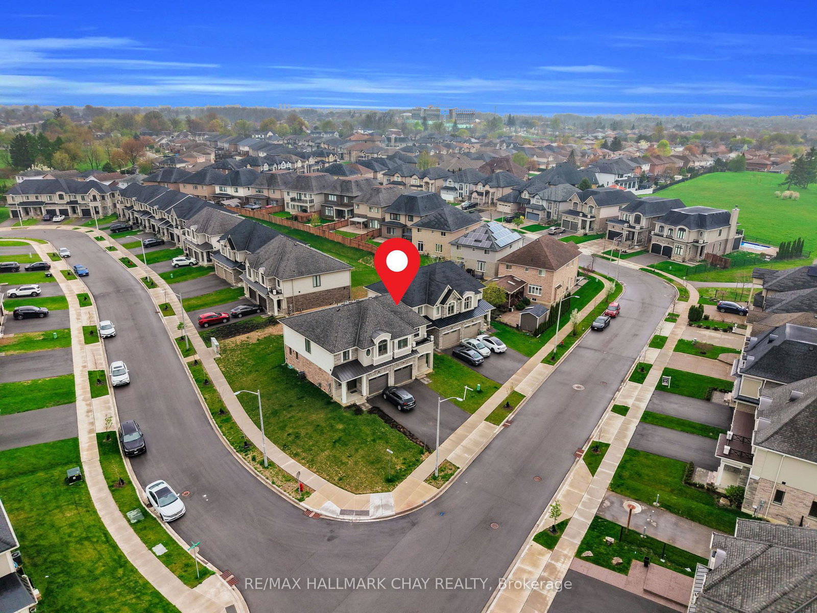 92-aquasanta-crescent-hamilton-ontario-x13097642
