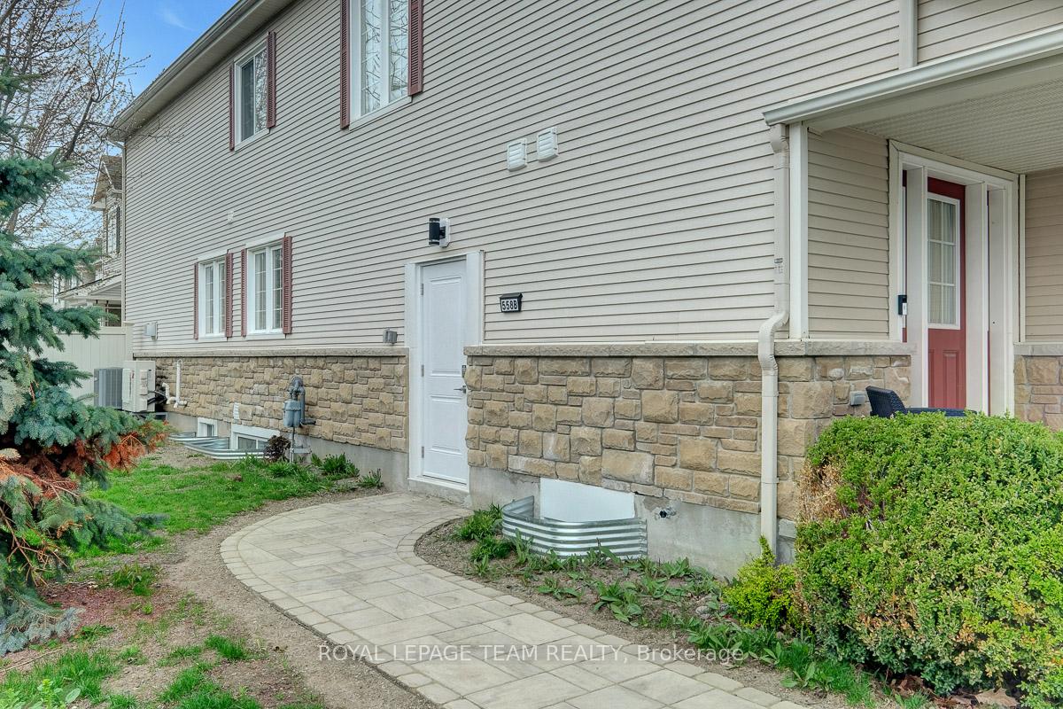 558-ashbourne-crescent-ottawa-ontario-x13097724