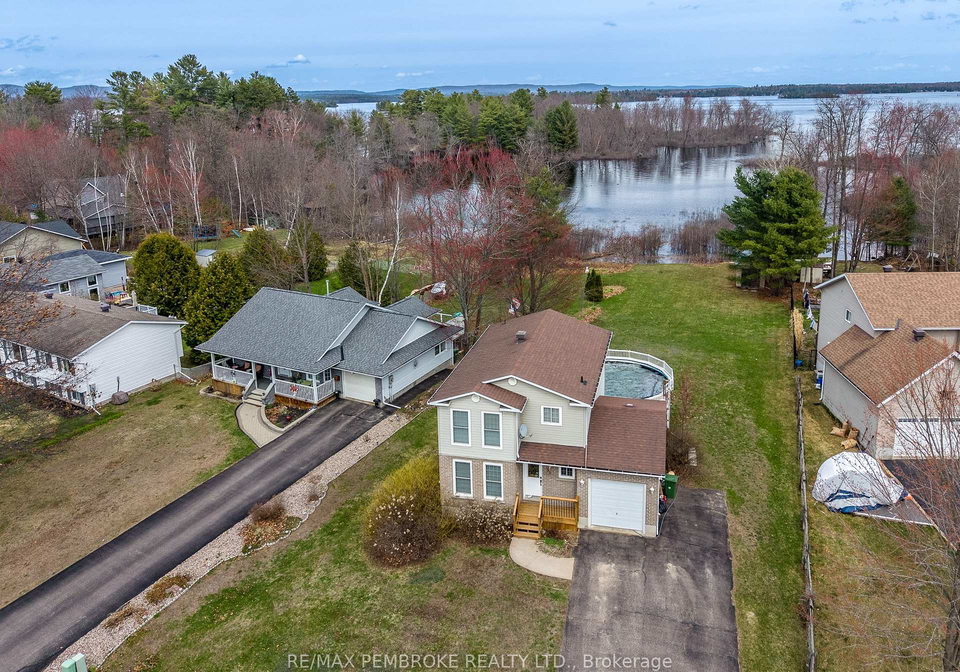 31-earl-street-petawawa-ontario-x13097806