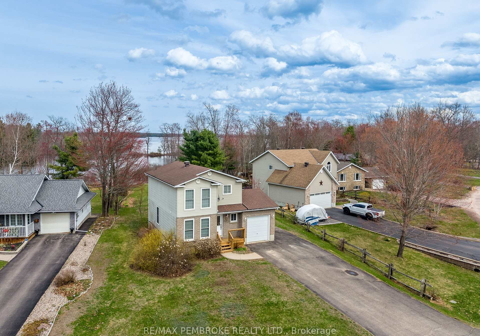 31-earl-street-petawawa-ontario-x13097806