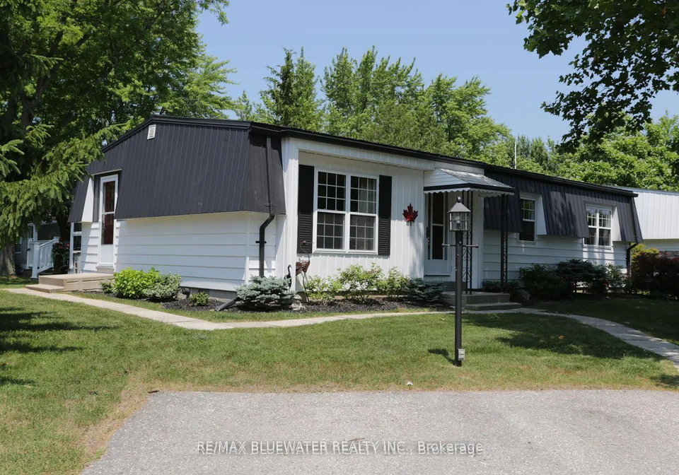 314-wyldwood-lane-s-south-huron-ontario-x13097886
