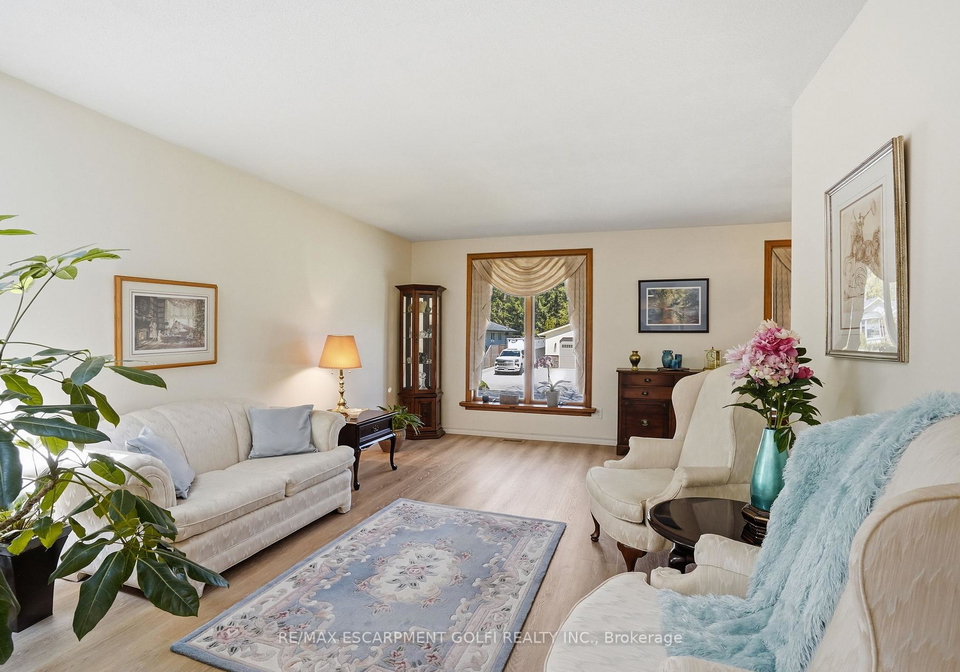13-fallingbrook-drive-pelham-ontario-x13097984