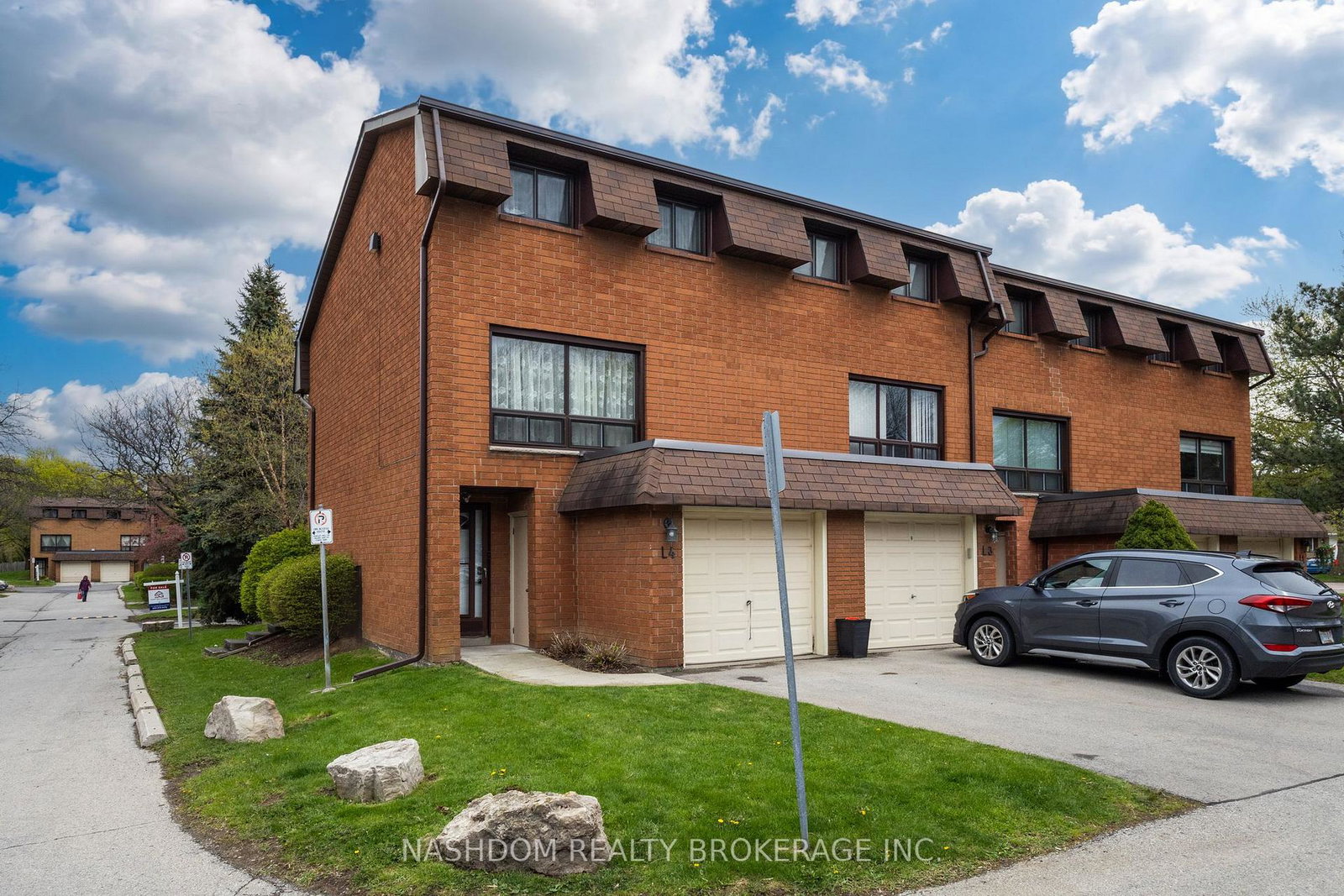 444-w-stone-church-road-w-hamilton-ontario-x13098114