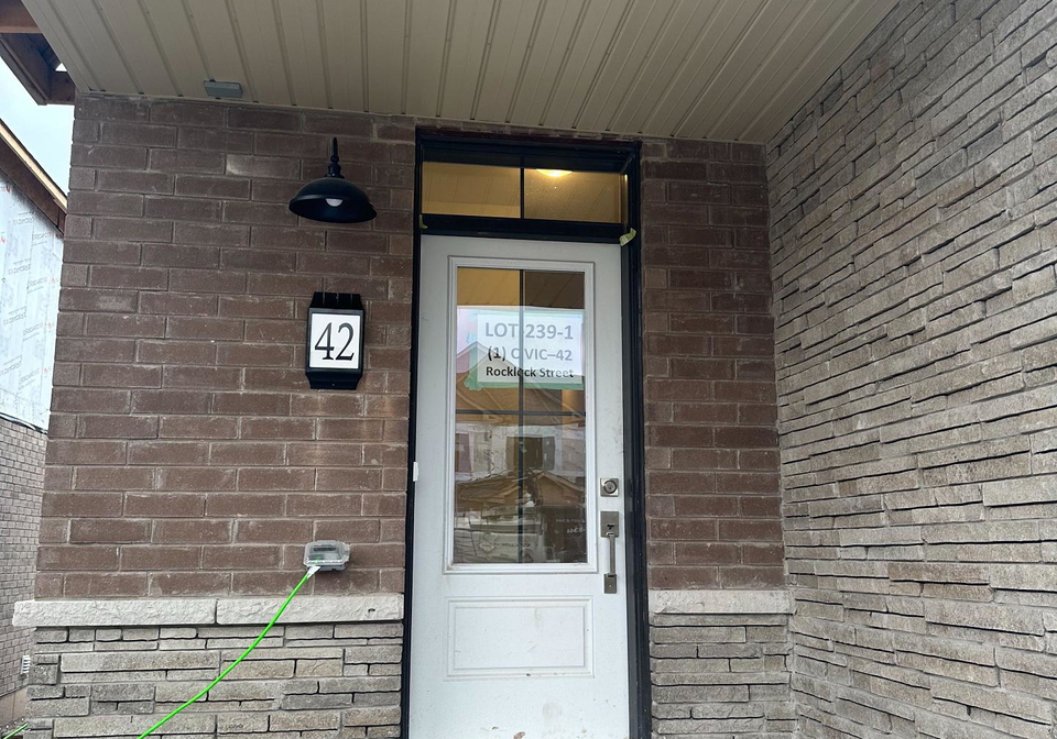 42-rowlock-street-welland-ontario-x13098156