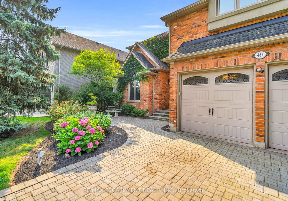 484-bush-drive-hamilton-ontario-x13098206