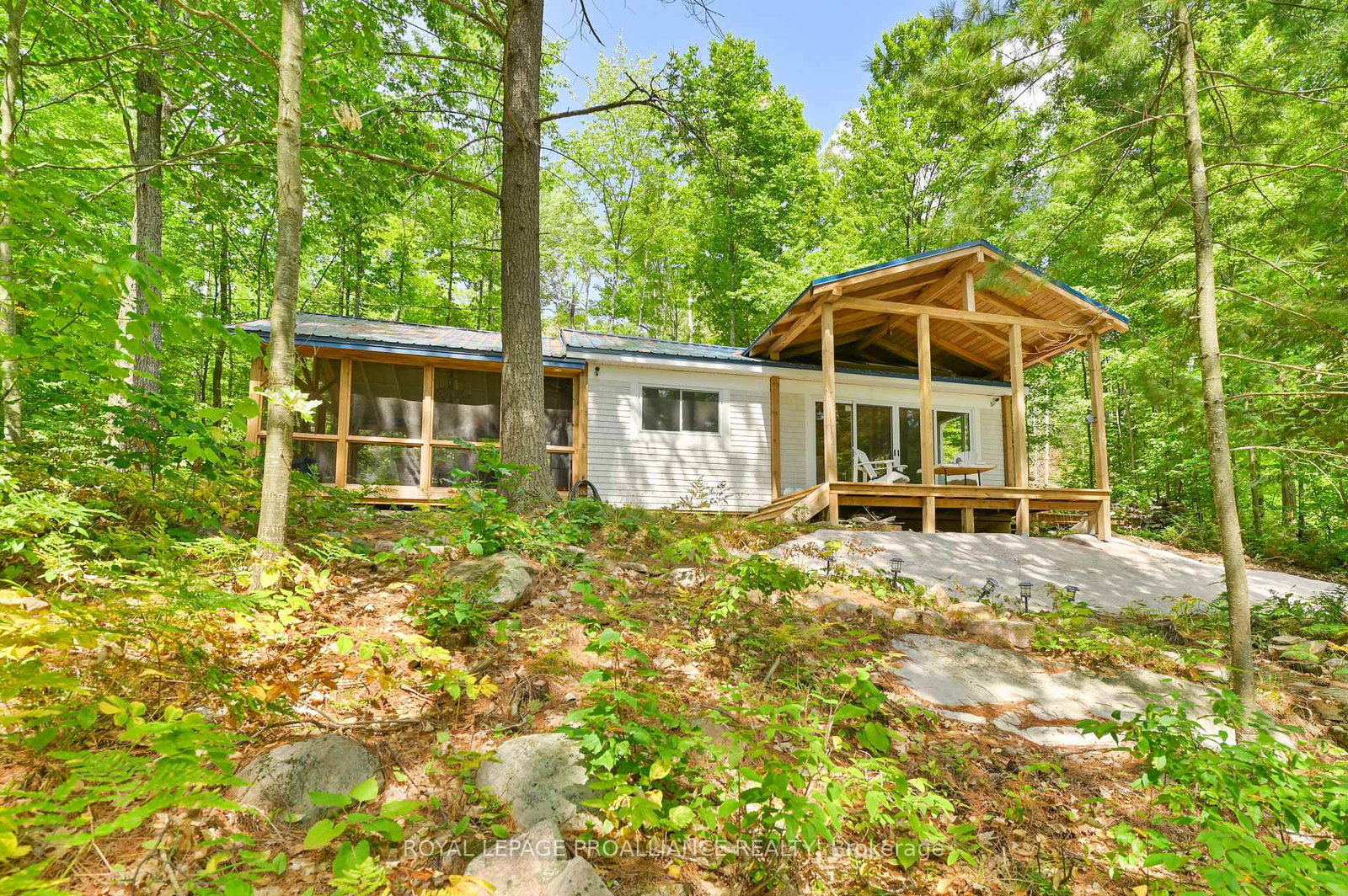 1780-mazinaw-lake-north-frontenac-ontario-x13098370