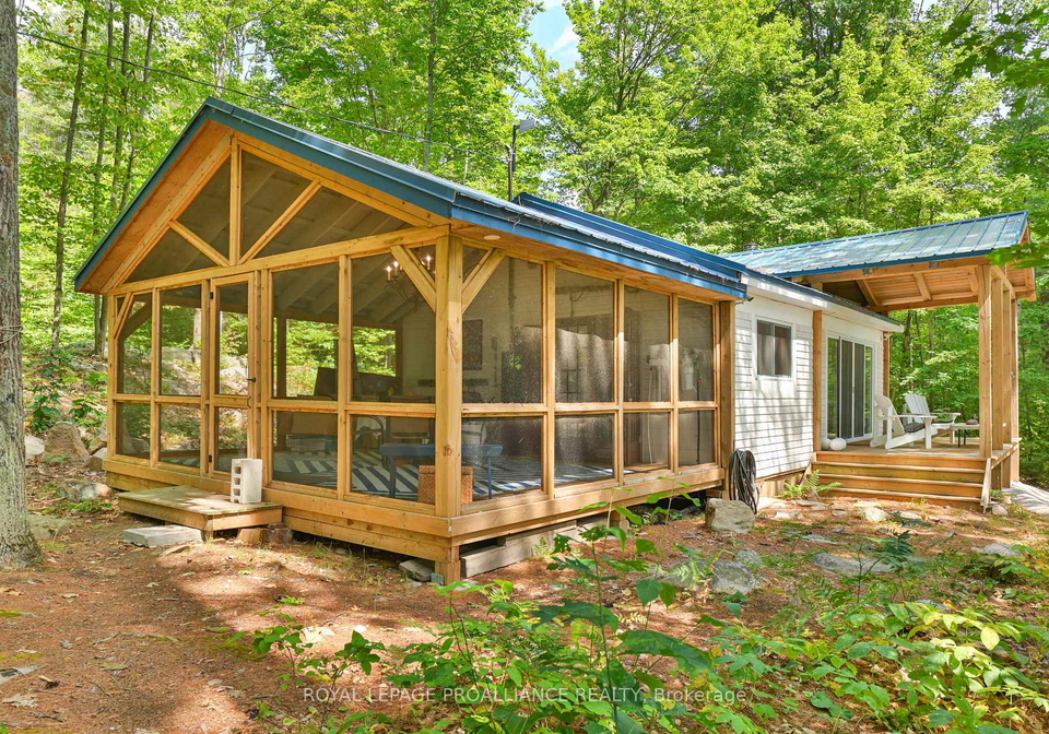 1780-mazinaw-lake-north-frontenac-ontario-x13098370