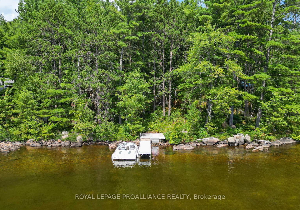 1780-mazinaw-lake-north-frontenac-ontario-x13098370