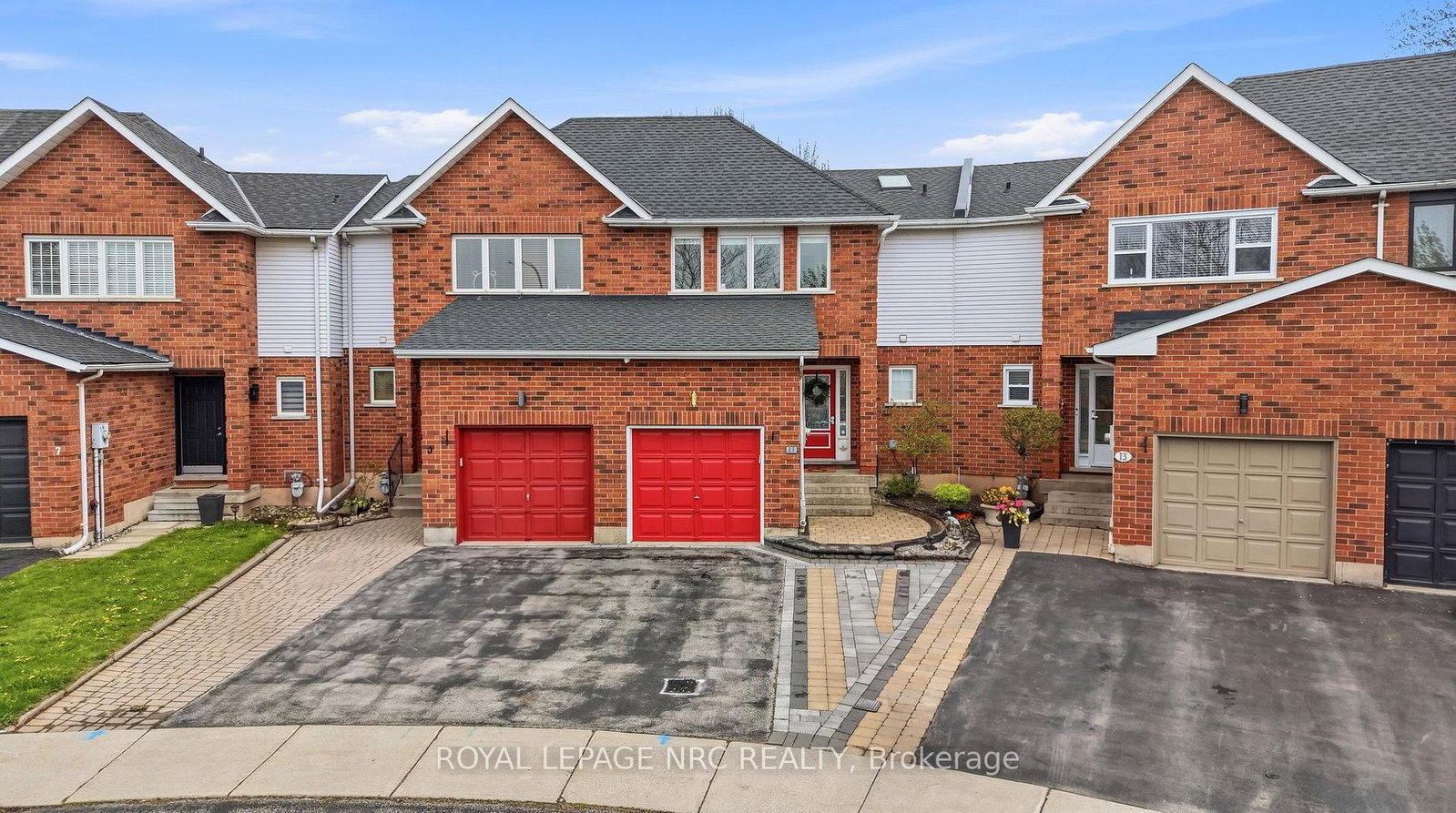 11-tomahawk-drive-grimsby-ontario-x13098450