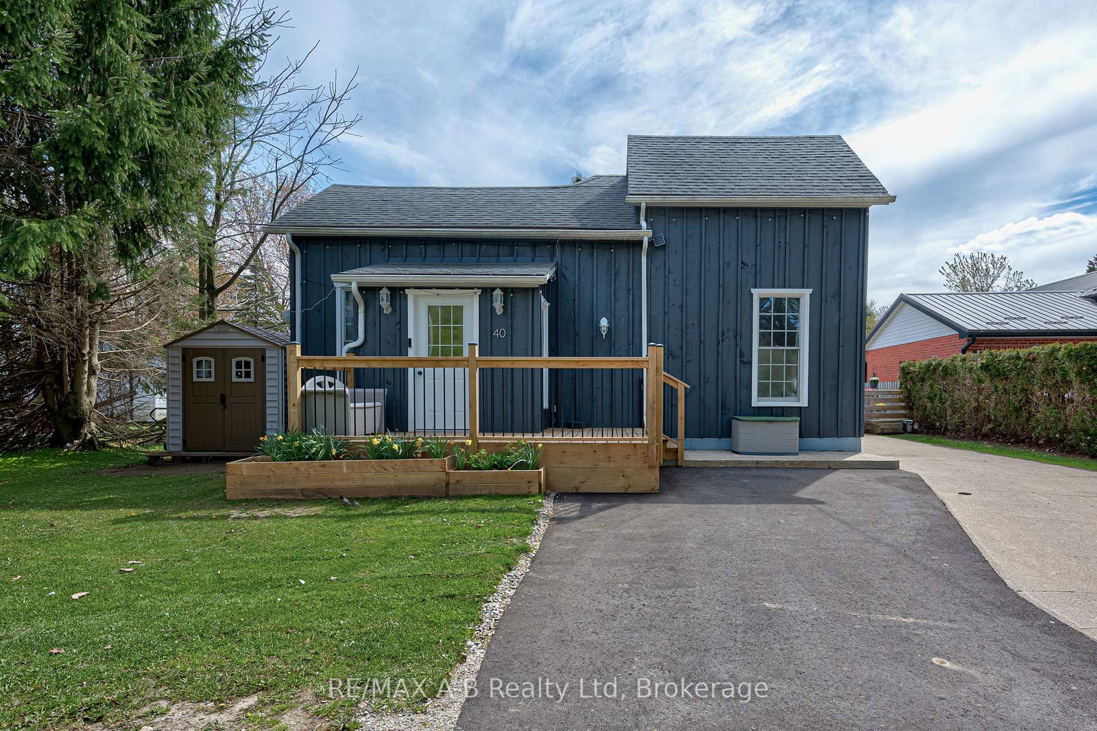40-blenheim-street-west-perth-ontario-x13098456