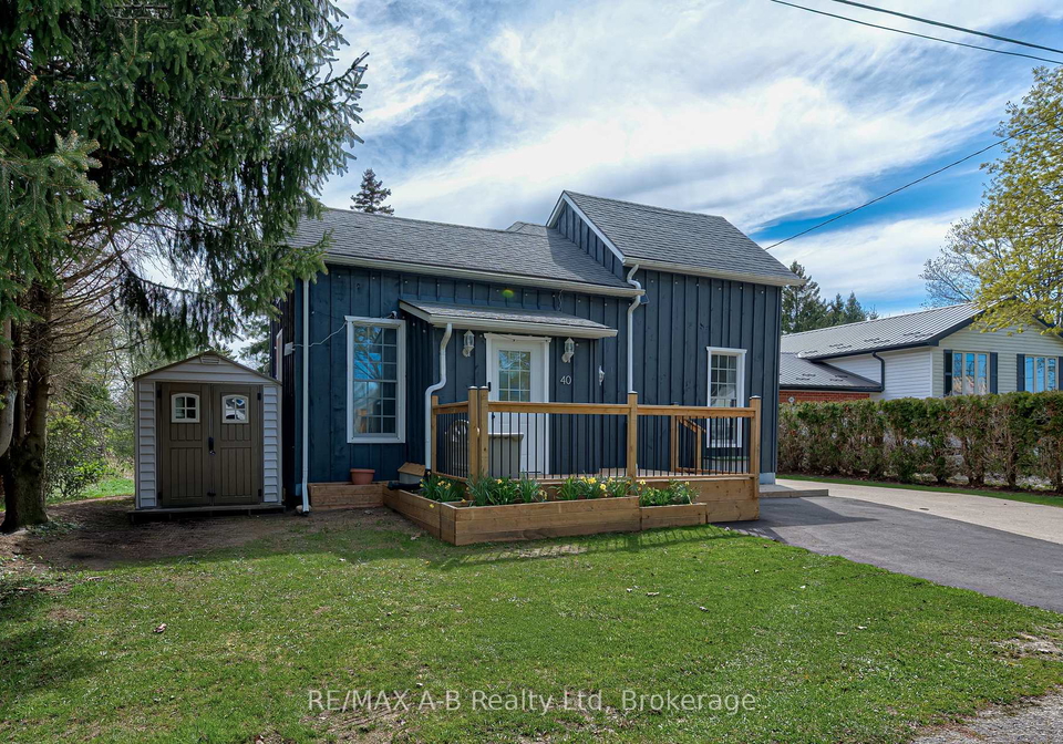 40-blenheim-street-west-perth-ontario-x13098456