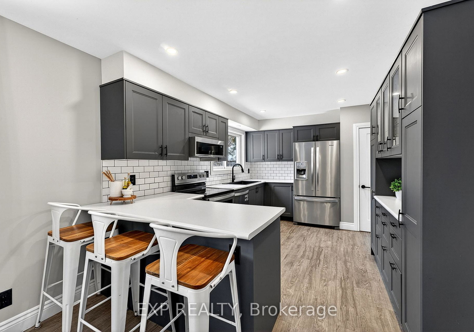 266-bleecker-avenue-belleville-ontario-x13099016