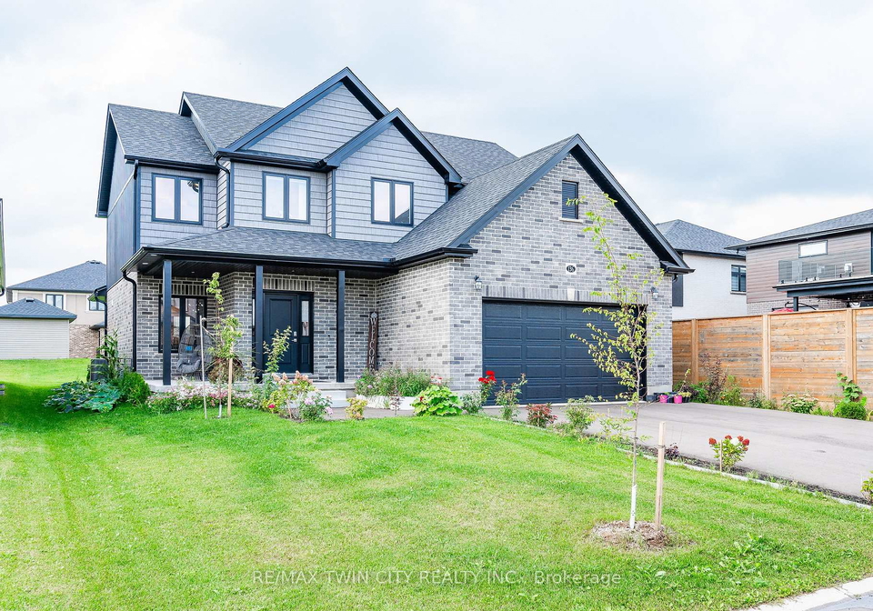 136-village-road-wellesley-ontario-x13099028