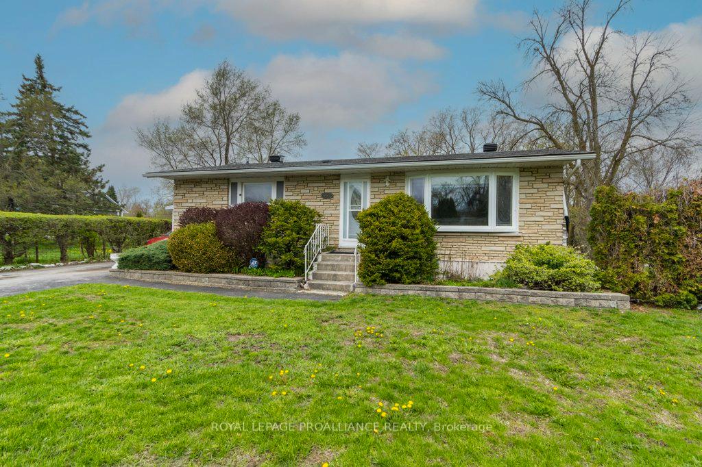 86-store-street-quinte-west-ontario-x13099038