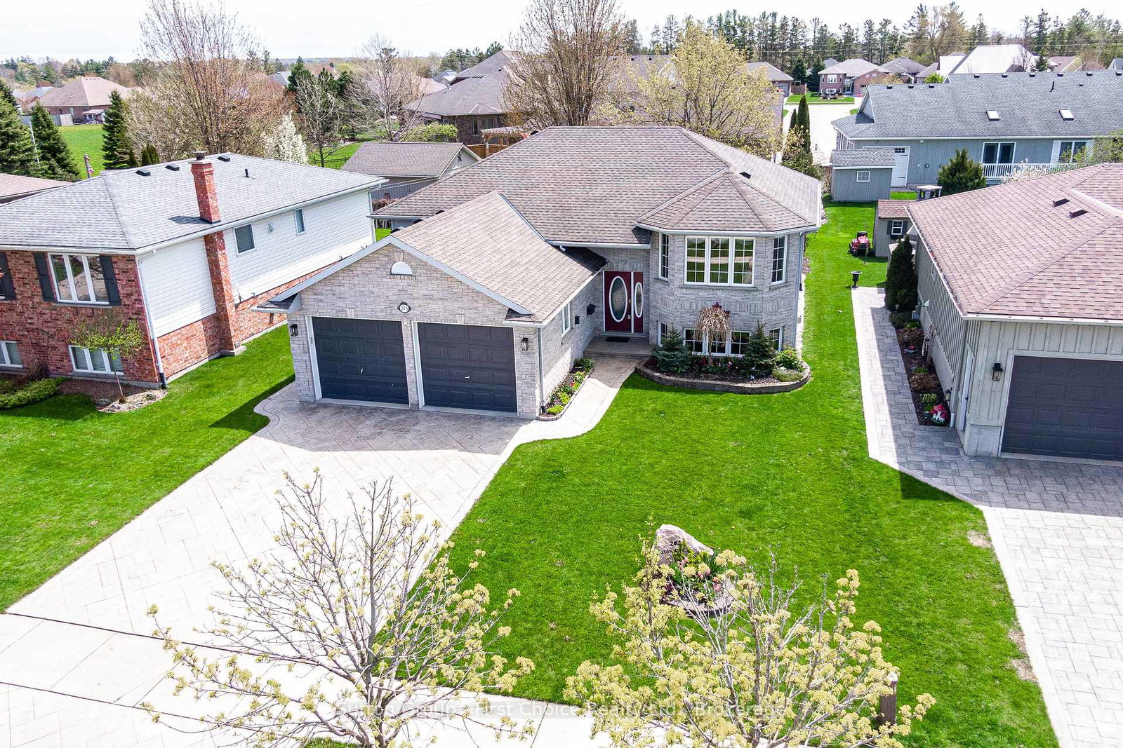 203-wimpole-street-west-perth-ontario-x13099068
