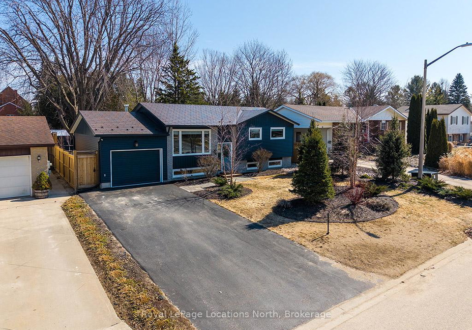 135-orchard-drive-blue-mountains-ontario-x13099140