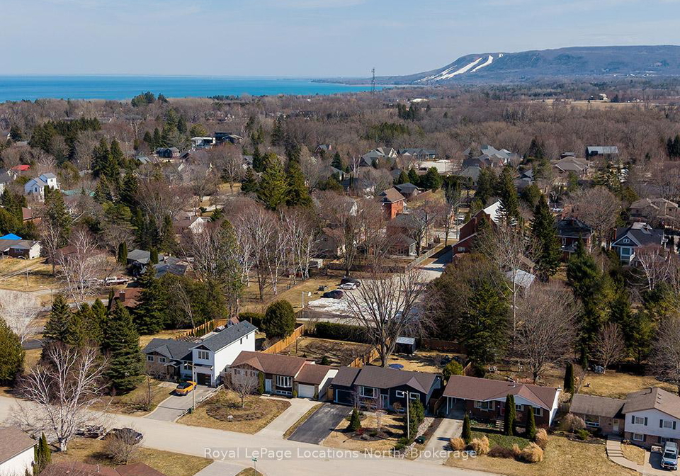 135-orchard-drive-blue-mountains-ontario-x13099140