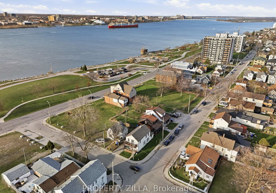 819-829-riverside-drive-e-windsor-ontario-x13099192