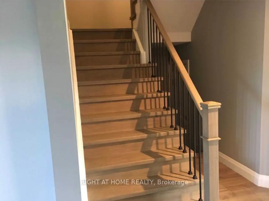 28-bloomington-drive-cambridge-ontario-x13099250