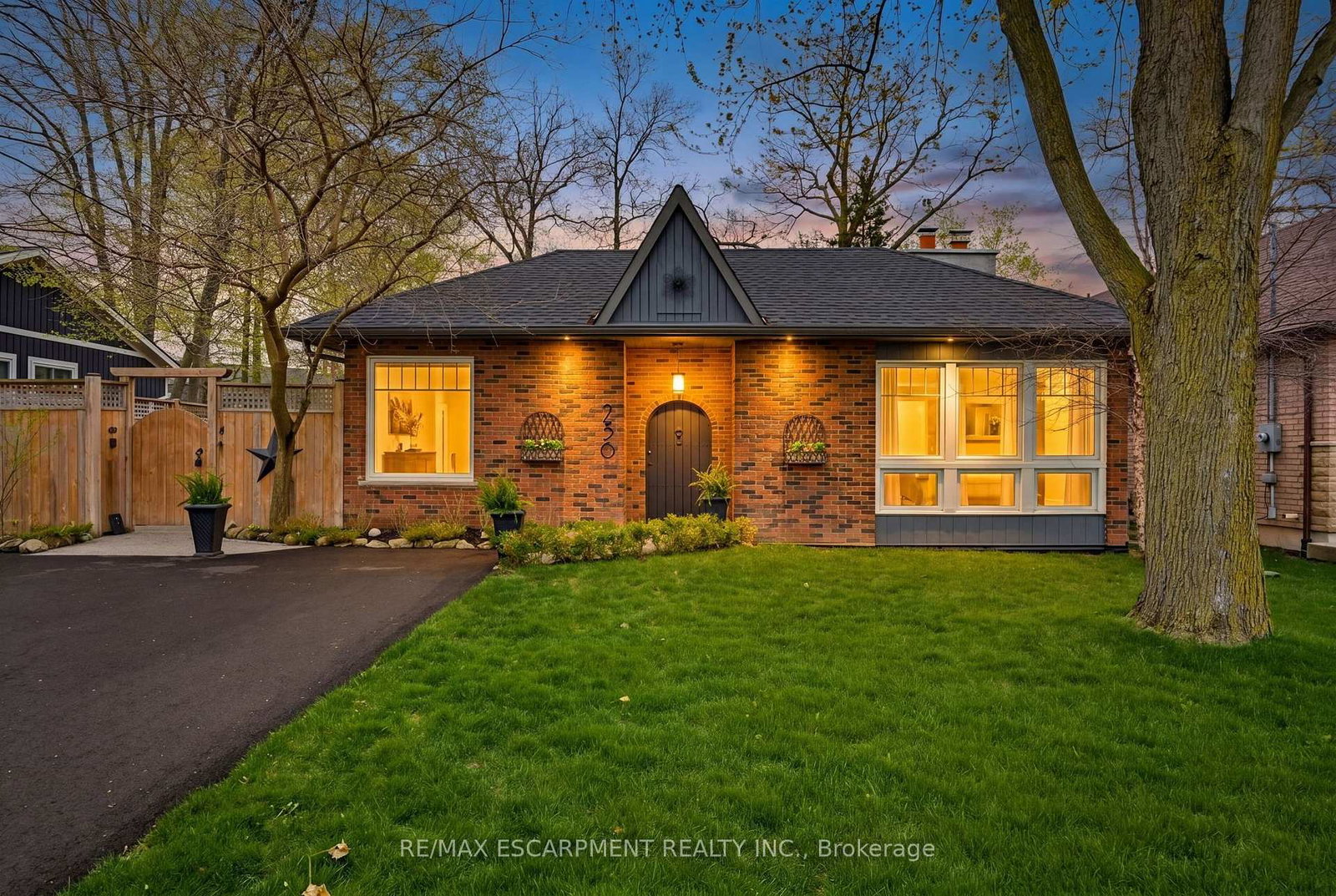 236-parkside-drive-hamilton-ontario-x13099260