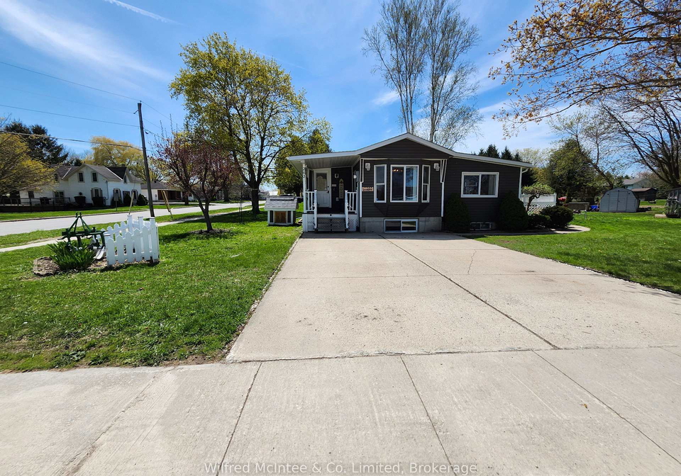 263-mcconnell-street-north-huron-ontario-x13099614