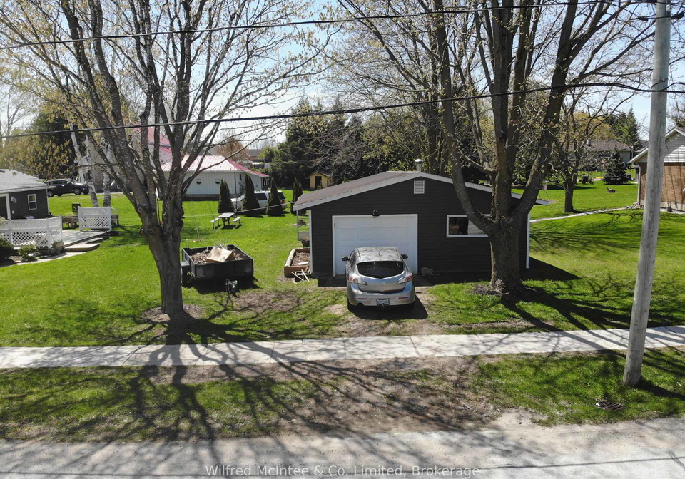 263-mcconnell-street-north-huron-ontario-x13099614