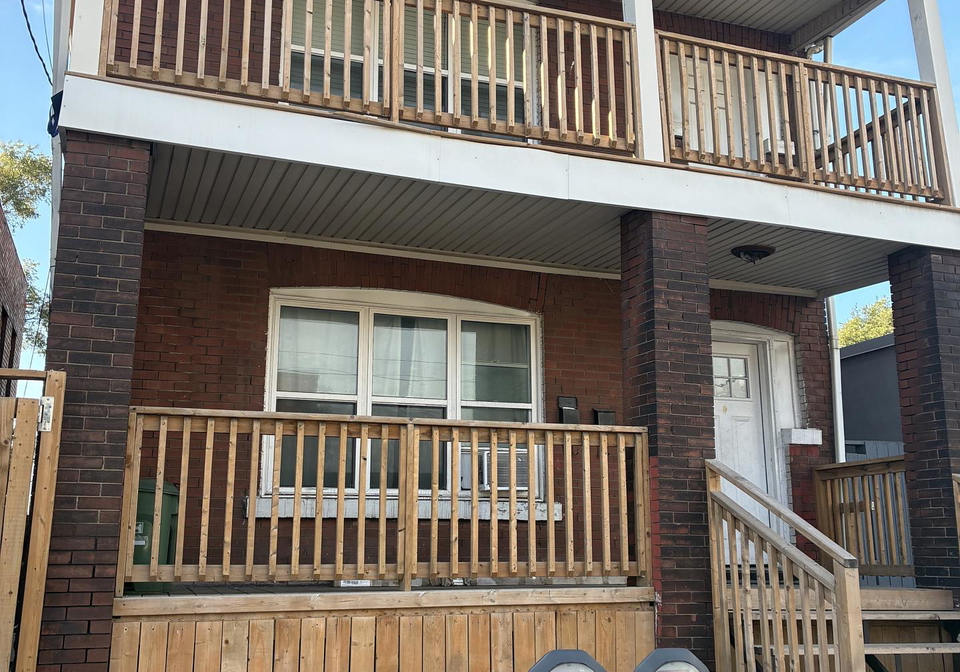 748-barton-street-e-hamilton-ontario-x13099636