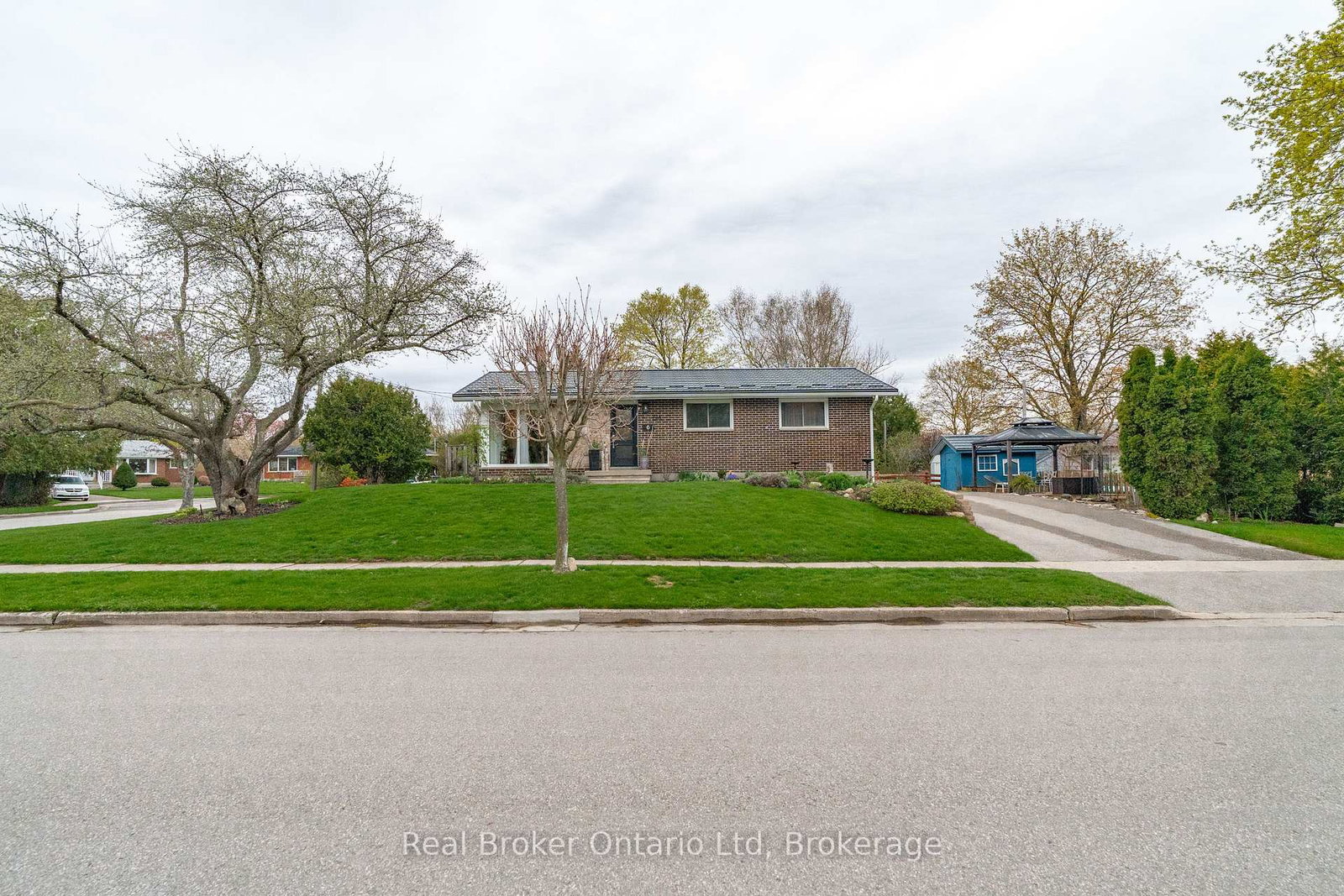 6-eleanor-court-guelph-ontario-x13099858