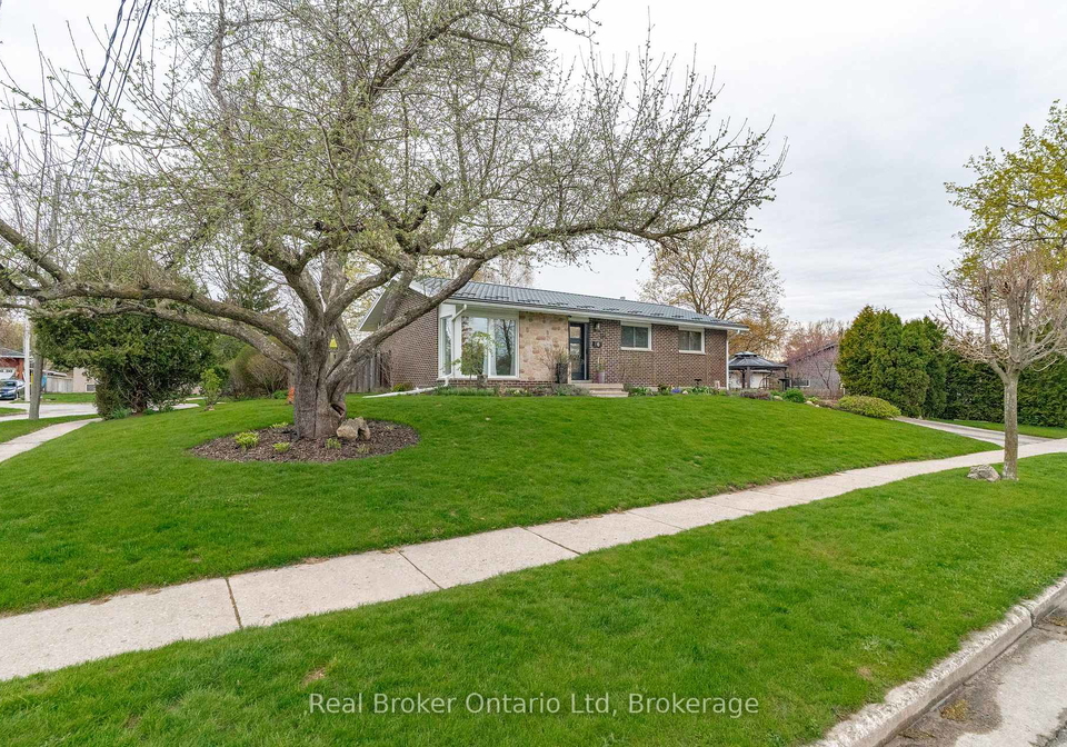 6-eleanor-court-guelph-ontario-x13099858
