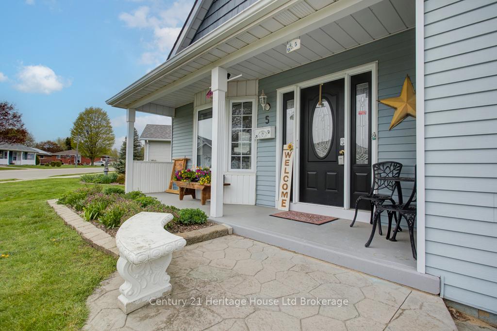 5-dereham-drive-tillsonburg-ontario-x13099930