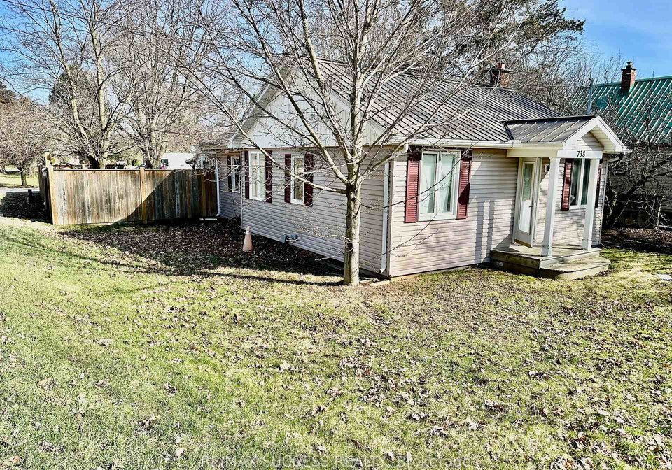 738-mount-pleasant-road-brant-ontario-x13099960