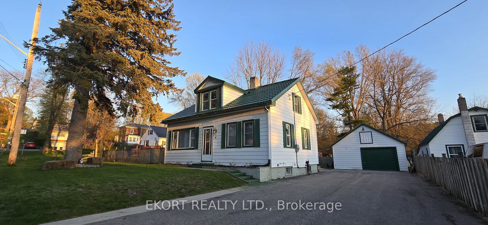 4-south-street-s-prince-edward-county-ontario-x13100082