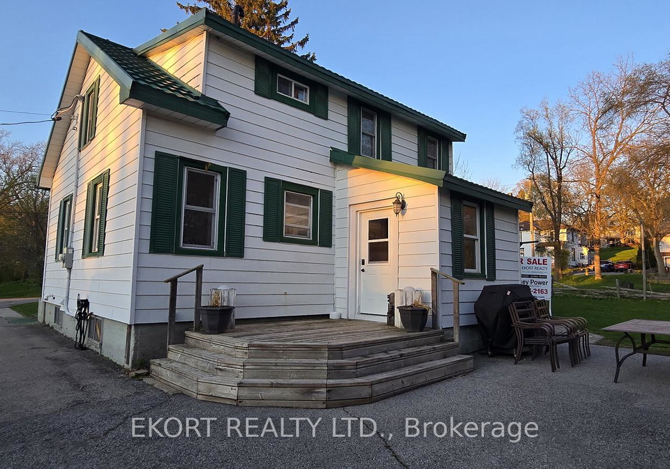 4-south-street-s-prince-edward-county-ontario-x13100082
