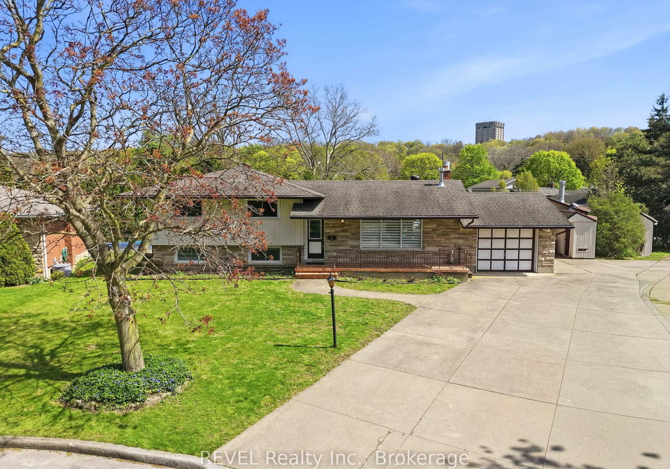 8-fernwood-terrace-st-catharines-ontario-x13100170