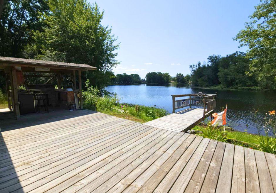 133-carleton-cove-belleville-ontario-x13100520