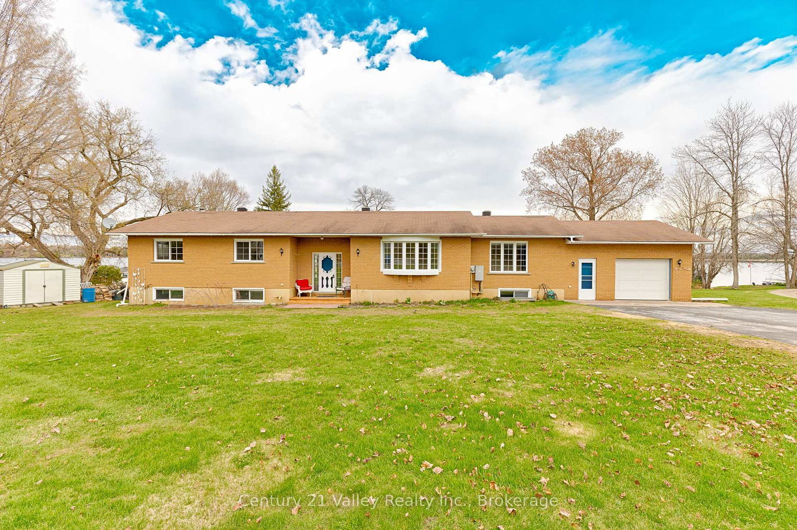 11-hart-lane-greater-madawaska-ontario-x13100706