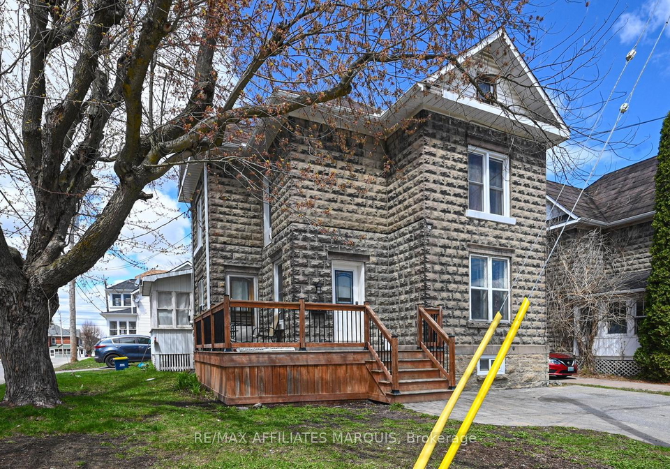 2-foster-avenue-smiths-falls-ontario-x13100730