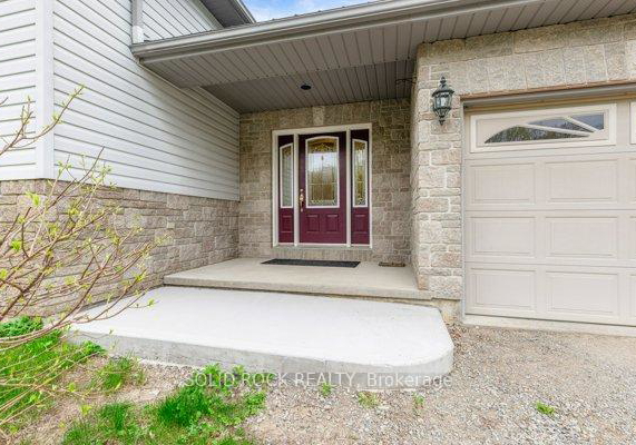 1-county-road-5-front-of-yonge-ontario-x13100766