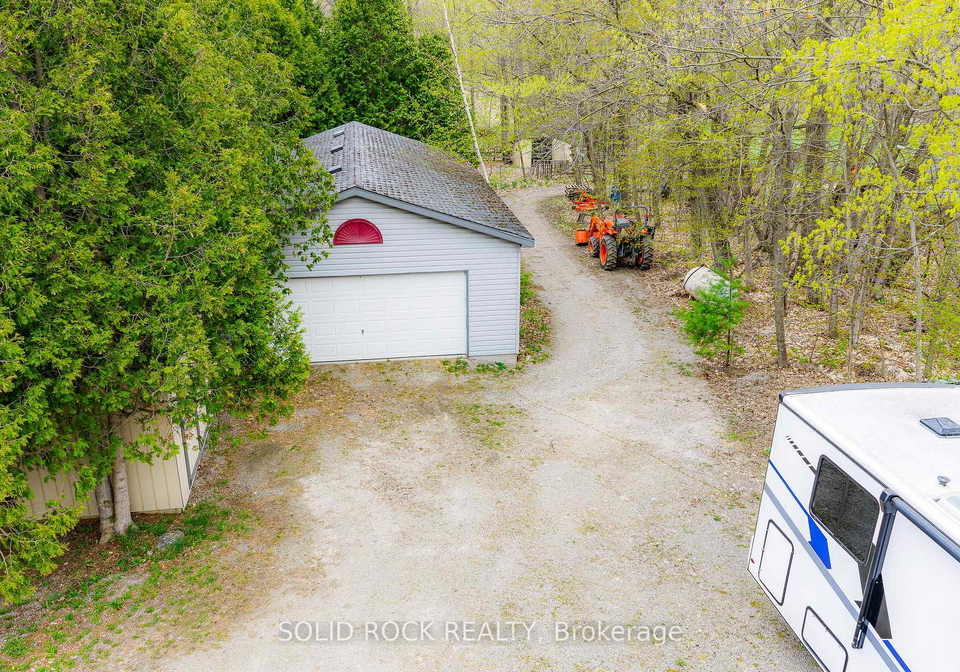1-county-road-5-front-of-yonge-ontario-x13100766