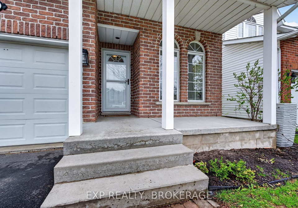 584-freeman-crescent-kingston-ontario-x13100774
