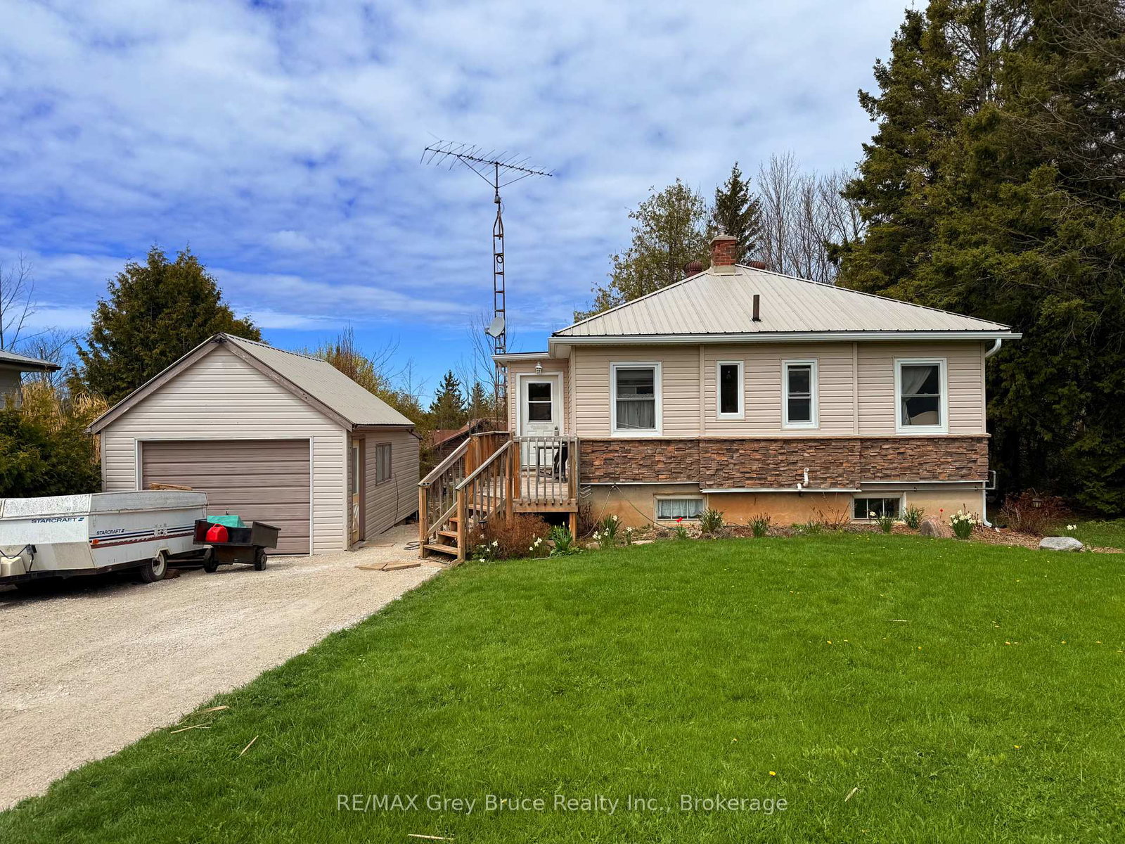 173-grandore-street-e-georgian-bluffs-ontario-x13100802