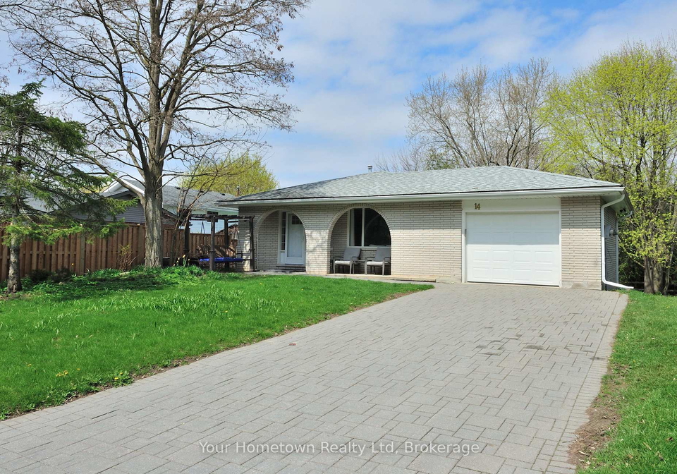 14-braeside-street-centre-wellington-ontario-x13100982