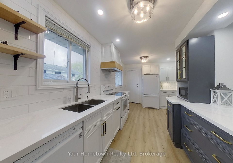 14-braeside-street-centre-wellington-ontario-x13100982