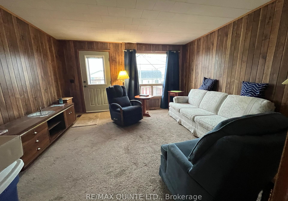 33-ramsay-avenue-quinte-west-ontario-x13101038