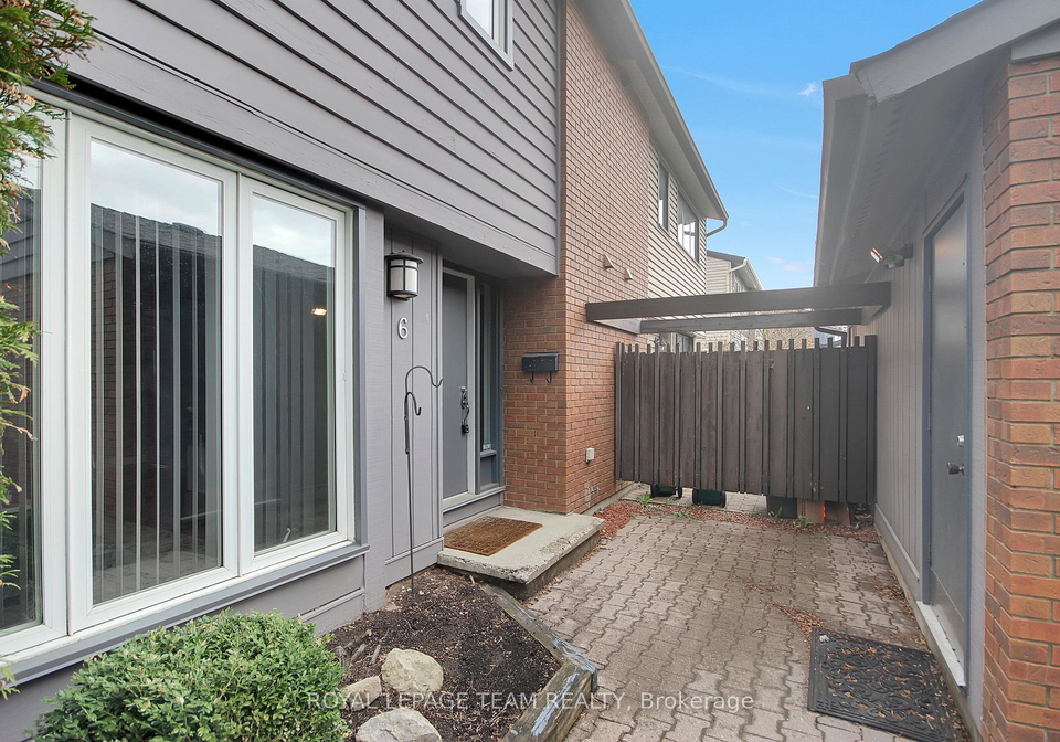 6-burnetts-grove-circle-ottawa-ontario-x13101056