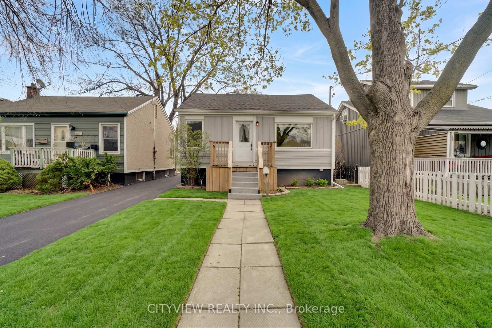 76-stapleton-avenue-hamilton-ontario-x13101084